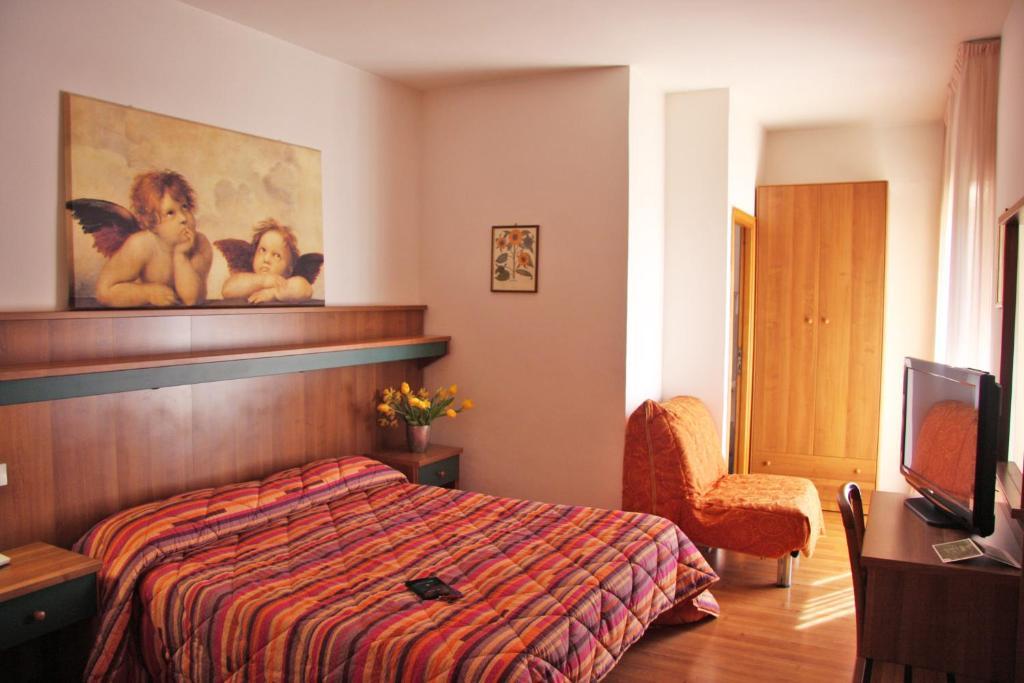 Hotel Los Angeles アッシジ 部屋 写真